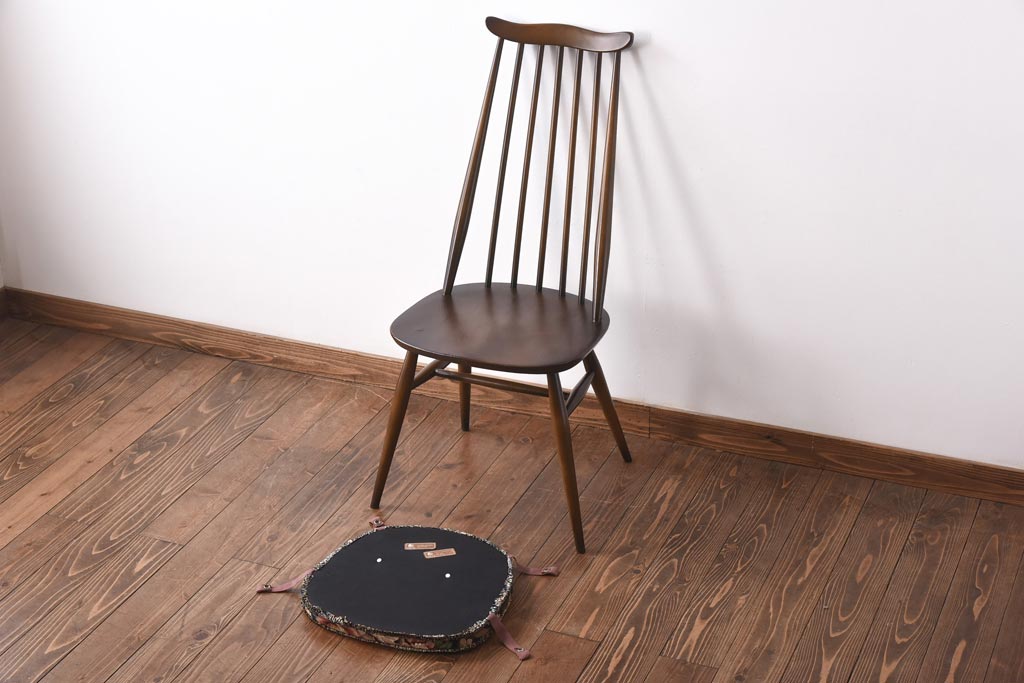 ヴィンテージ家具　イギリスビンテージ　ERCOL(アーコール)　ゴールドスミス　クッション付きダイニングチェア(椅子)(1)