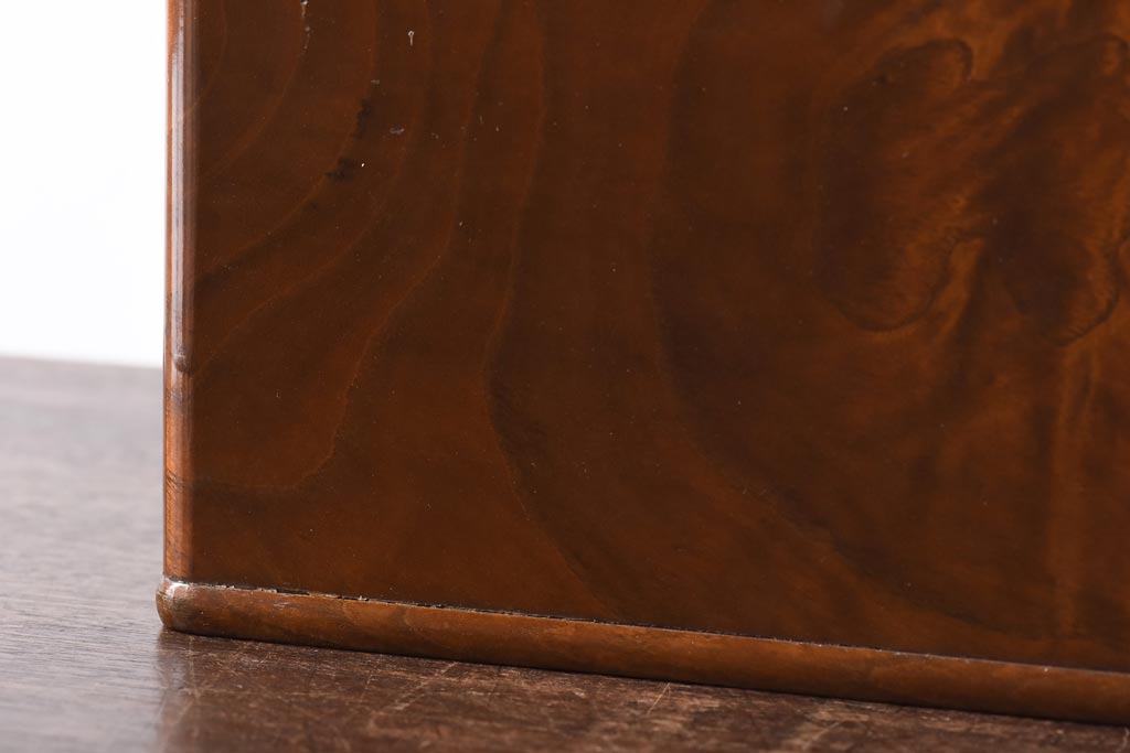 アンティーク雑貨　指物家具　桑材　上品な佇まいの小振りな角火鉢(木製火鉢、手あぶり)