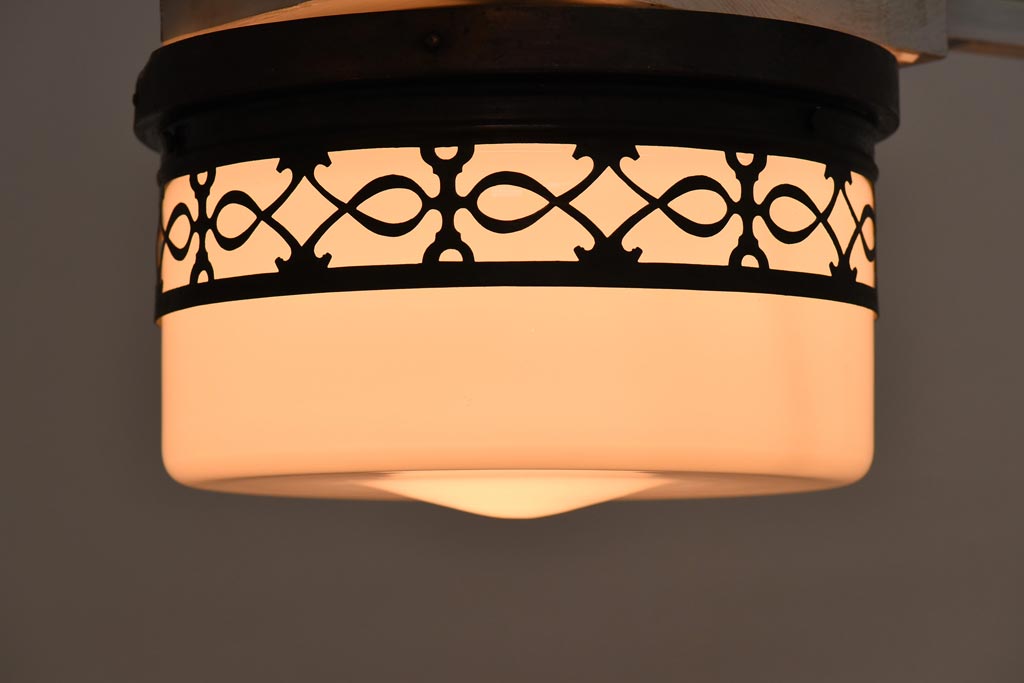 和製アンティーク　銅金具の透かし模様がおしゃれなシーリングライト(天井照明)