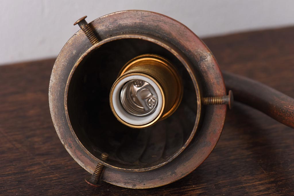 和製アンティーク　銅金具　ブラケットのデザインがおしゃれなウォールランプ(壁掛け照明)