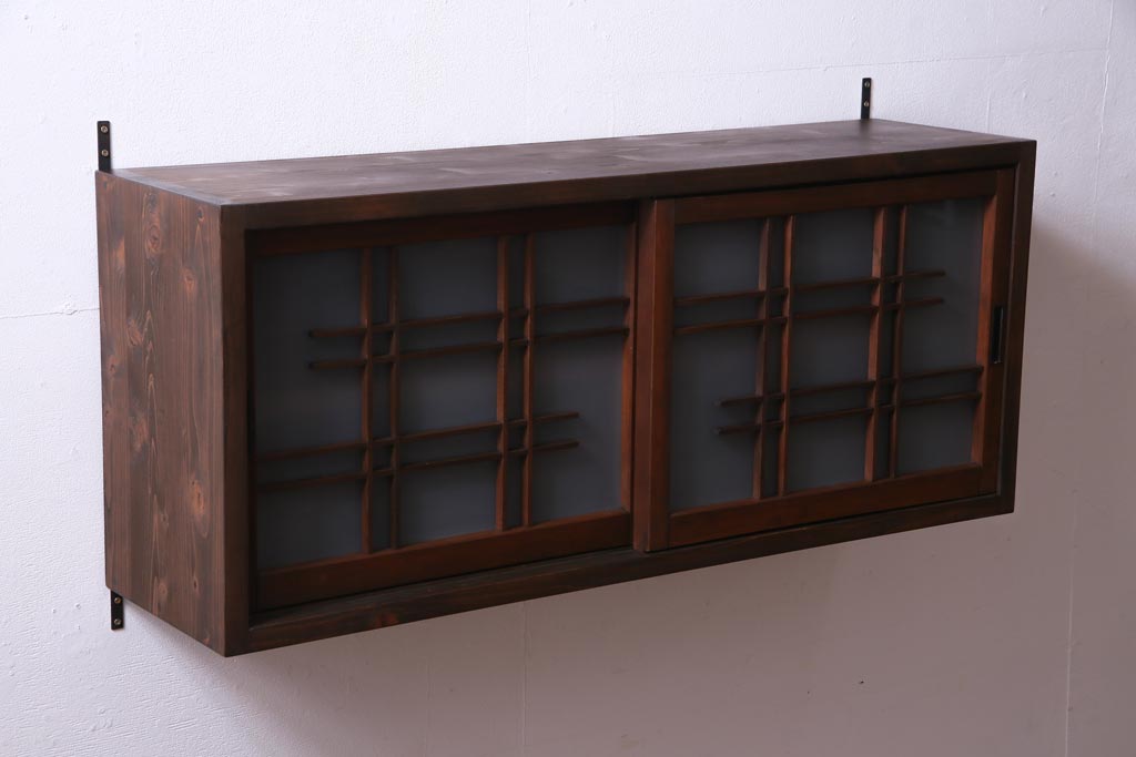ラフジュ工房オリジナル　建具リメイク　シンプルな中に渋さのある壁掛け戸棚(ウォールシェルフ、吊り戸棚)(1)