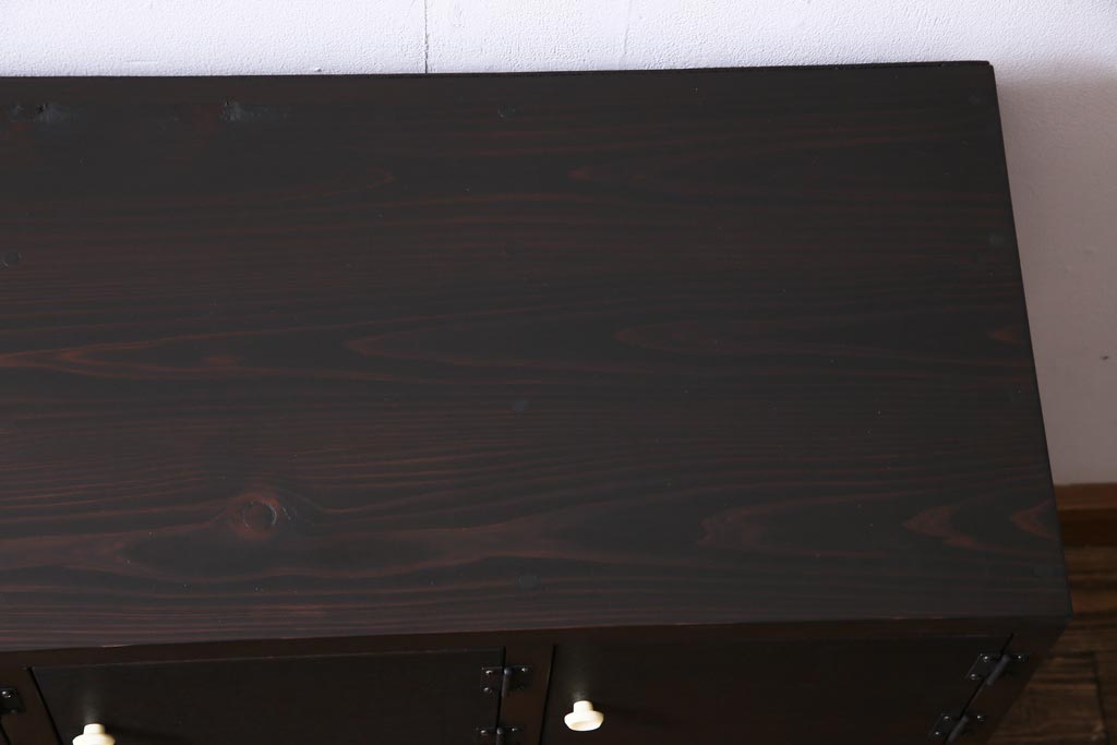 ラフジュ工房オリジナル　3×3マス　落ち着いた色合いの扉付きマス目棚・右開き(収納棚、ロッカー)