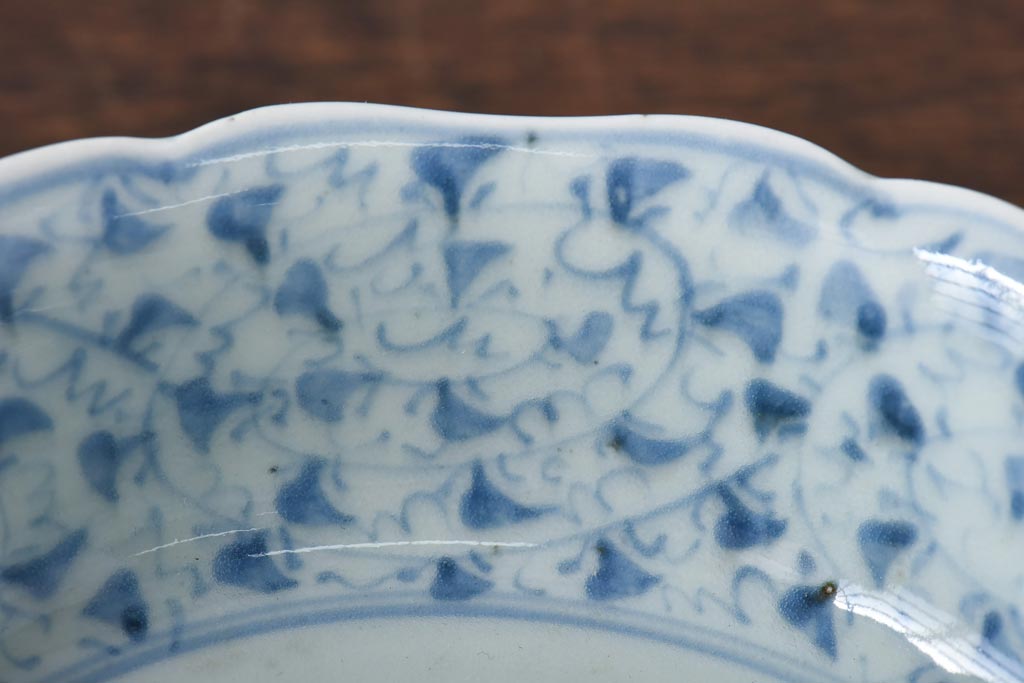 江戸期　微塵唐草紋様　淡く優しげな雰囲気漂う染付鉢(なます皿)