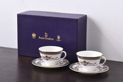 未使用品　ROYAL DOULTON(ロイヤルドルトン)　廃盤　BROADLANDS(ブロードランド)　カップ&ソーサー2客セット(洋食器)