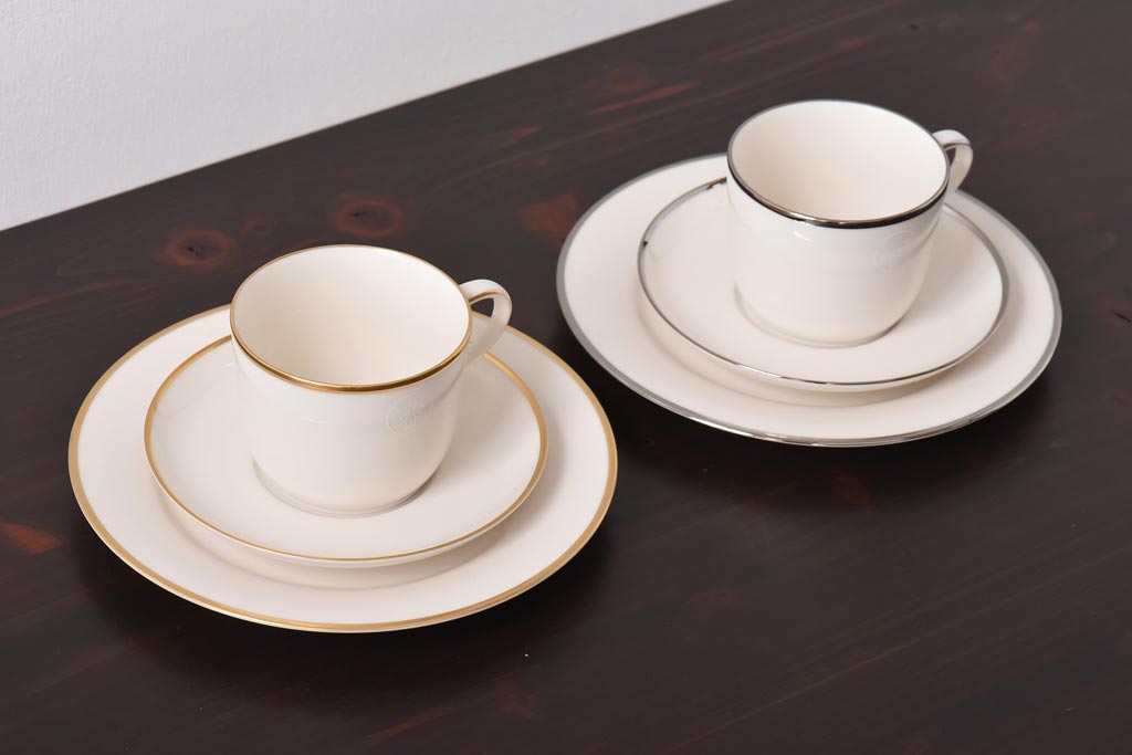 未使用品　ノリタケ(Noritake、日陶)　海外輸出　アイボリーチャイナ　トリオ2客セット・箱付き(カップ、ソーサー、プレート)