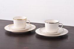 未使用品　ノリタケ(Noritake、日陶)　海外輸出　アイボリーチャイナ　トリオ2客セット・箱付き(カップ、ソーサー、プレート)