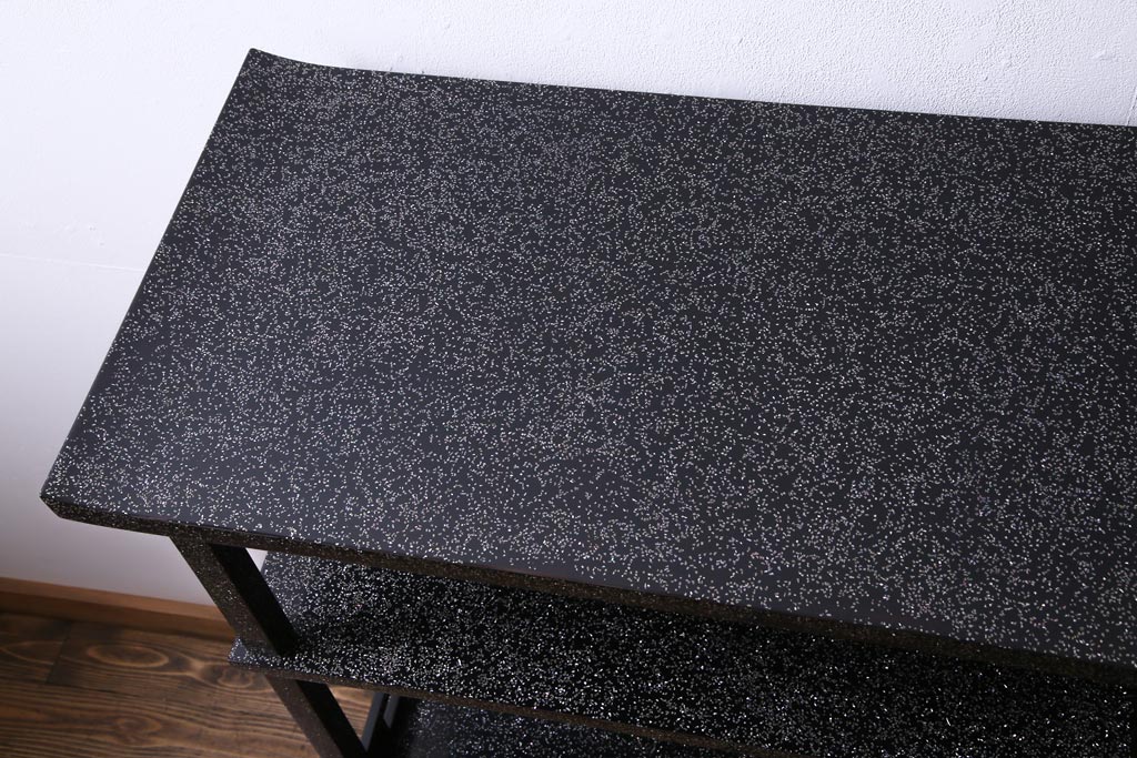 アンティーク家具　最高級品!　漆塗り　煌びやかな意匠が目を引く総散螺鈿蒔絵飾り棚(茶棚、戸棚)(R-034689)