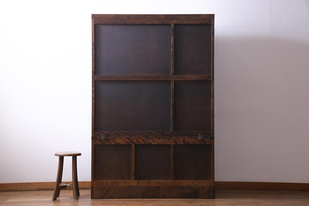 中古　北海道民芸家具　OM118　美しい木肌とシックな佇まいが魅力的なブックケース(食器棚、飾り棚、収納棚)(定価約60万円)