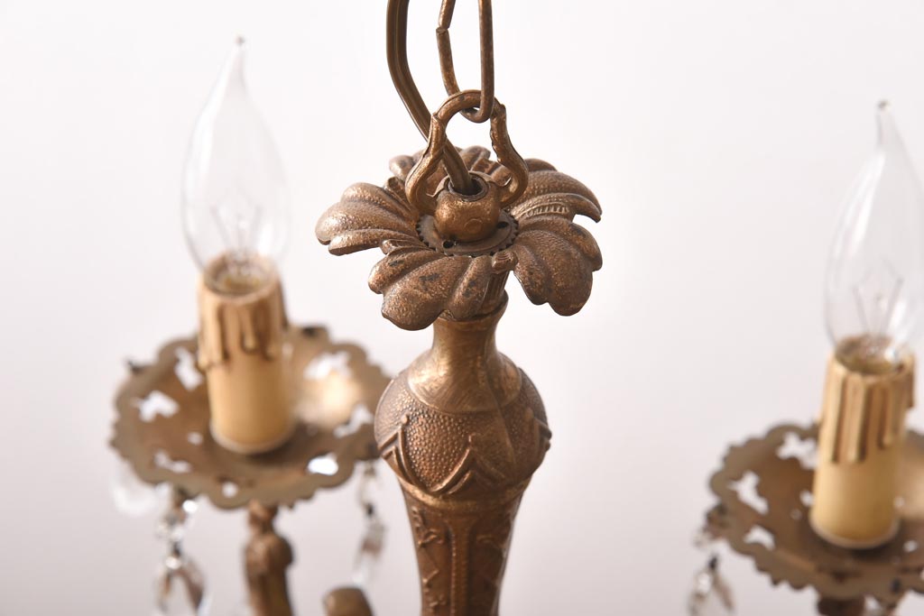 フランスビンテージ　青銅製　ゴージャスで凝ったデザインのガラスドロップシャンデリア(5灯、天井照明)