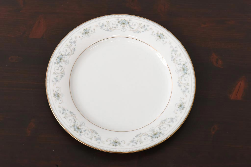 中古　ノリタケ(Noritake)　NOBLE(ノーブル) 2600　金彩　清楚な雰囲気漂う小花柄の小皿5枚セット(プレート、洋食器)