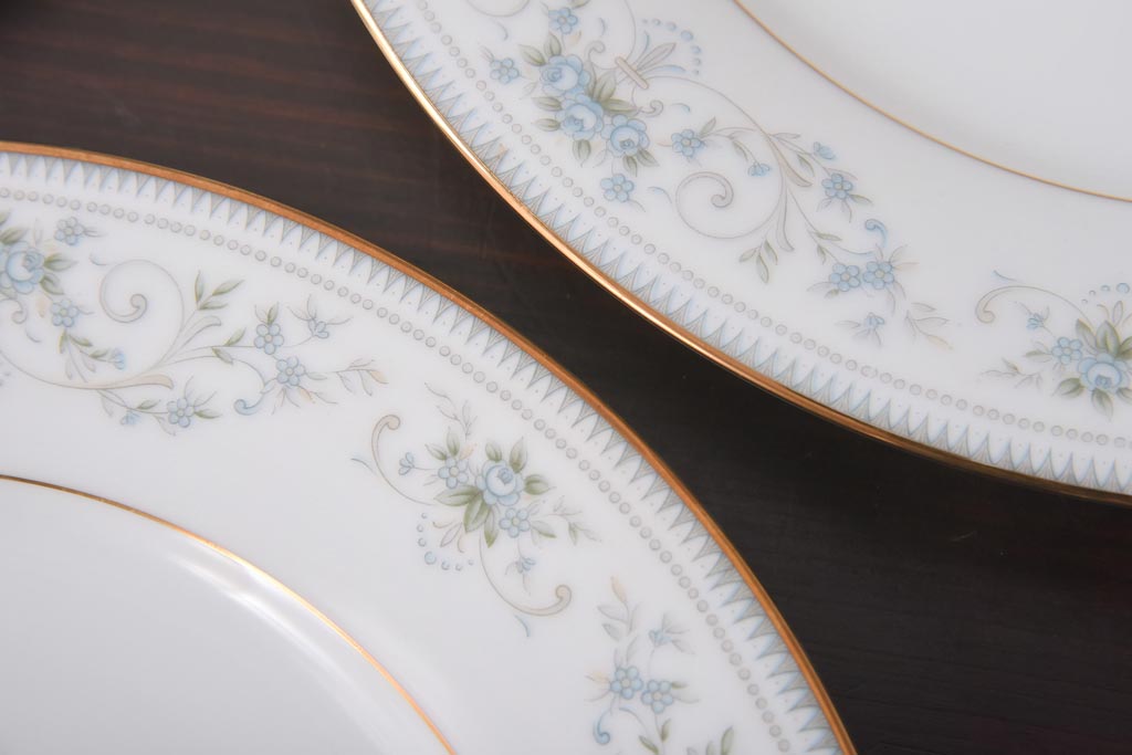 中古　ノリタケ(Noritake)　NOBLE(ノーブル) 2600　金彩　清楚な雰囲気漂う小花柄の小皿5枚セット(プレート、洋食器)(1)