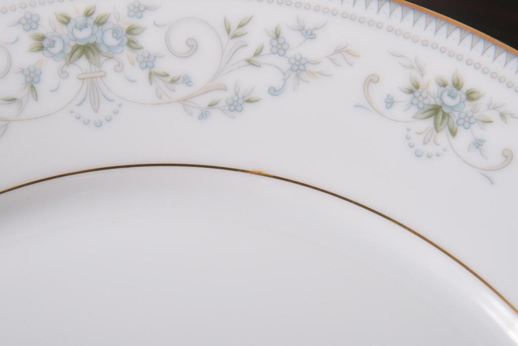 中古　ノリタケ(Noritake)　NOBLE(ノーブル) 2600　金彩　清楚な雰囲気漂う小花柄の小皿5枚セット(プレート、洋食器)(1)