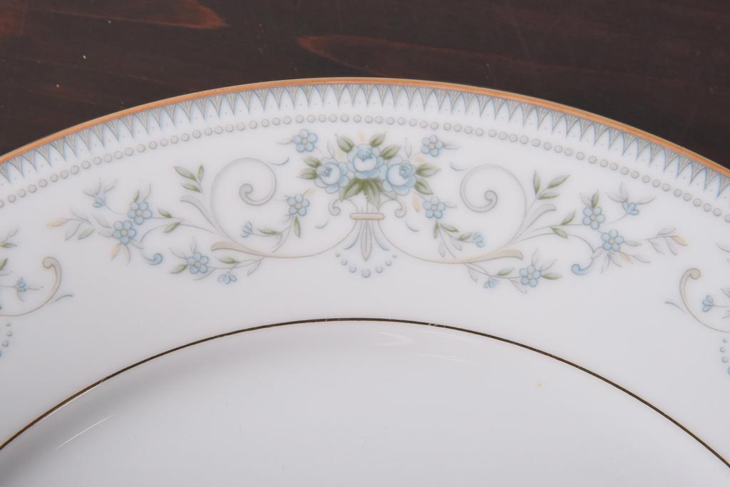 中古　ノリタケ(Noritake)　NOBLE(ノーブル) 2600　金彩　清楚な雰囲気漂う小花柄の小皿5枚セット(プレート、洋食器)(1)