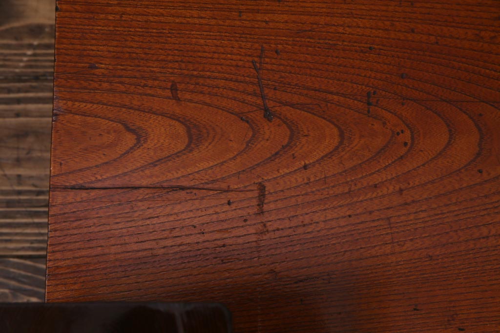 アンティーク雑貨　古民具・骨董　カリン材・ケヤキ材　漆塗り　上品な雰囲気醸し出す置き床(ローボード、飾り台、花梨材)