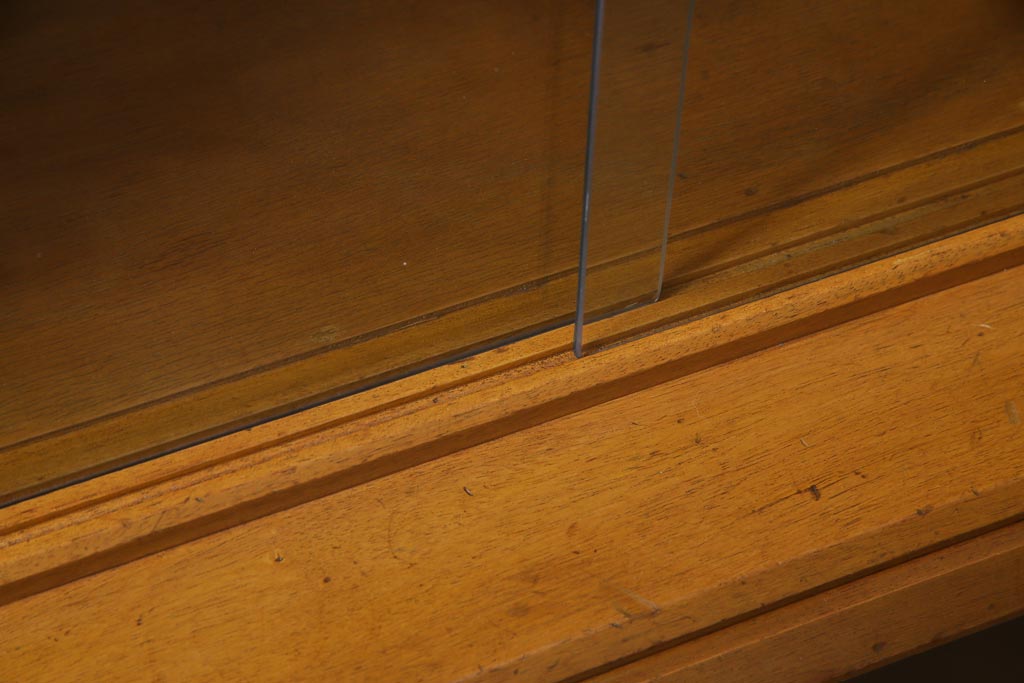 北欧家具　イギリスビンテージ　チーク材　F.D.WELTERS　スタイリッシュなサイドボード(キャビネット、収納棚)