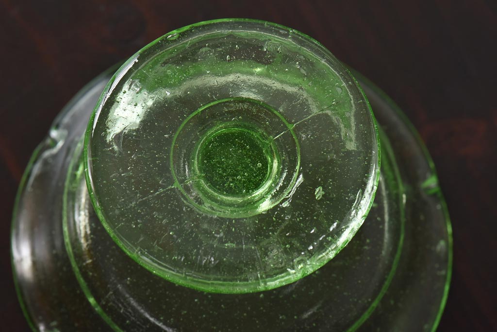 アンティーク雑貨　和製アンティーク　プレスガラス　ウランガラスのレトロな氷コップ2個セット(1)