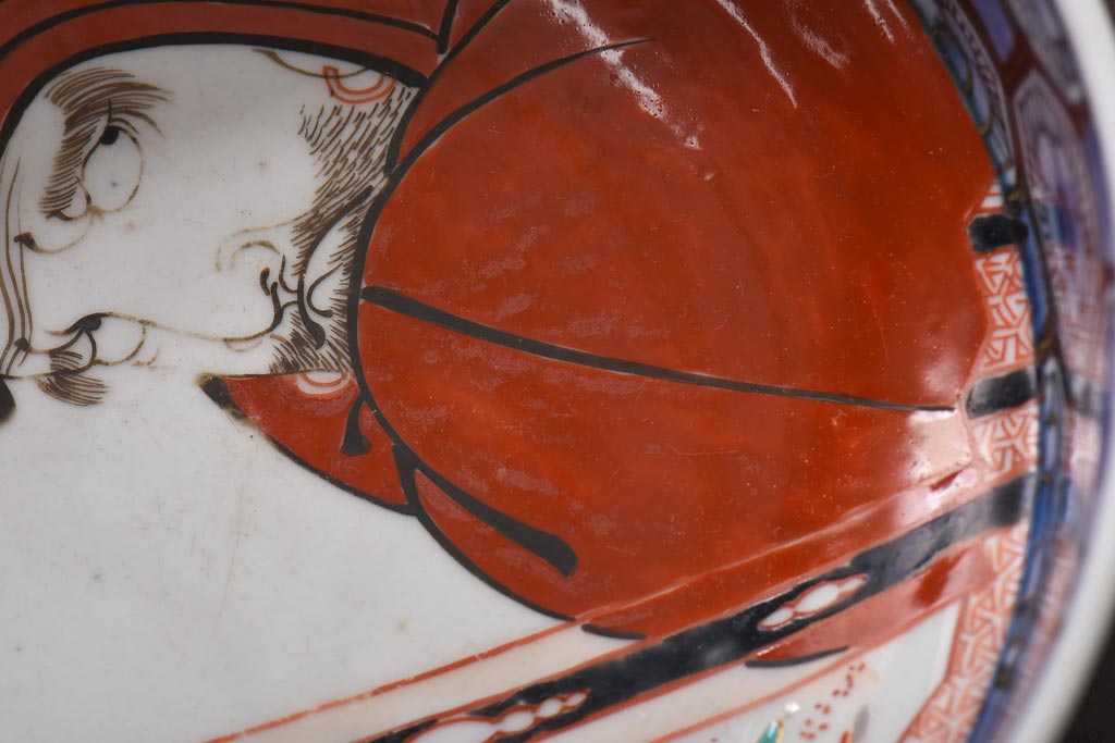 幕末明治期　鶴と達磨が描かれた色絵鉢(なます皿)