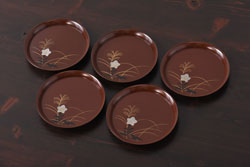 和製アンティーク　桔梗と薄の図　秋の草花が描かれた蒔絵の木皿5枚セット(中皿)
