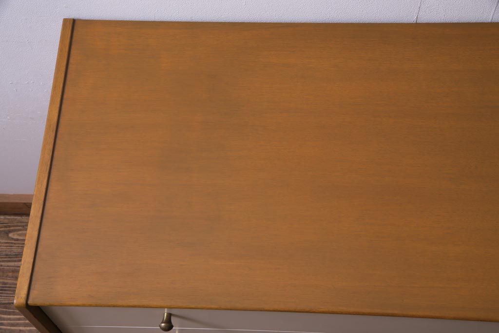 ヴィンテージ家具　北欧ビンテージ　イギリス製　G-PLAN　サニーオーク&チャイニーズホワイト　4段チェスト(引き出し)
