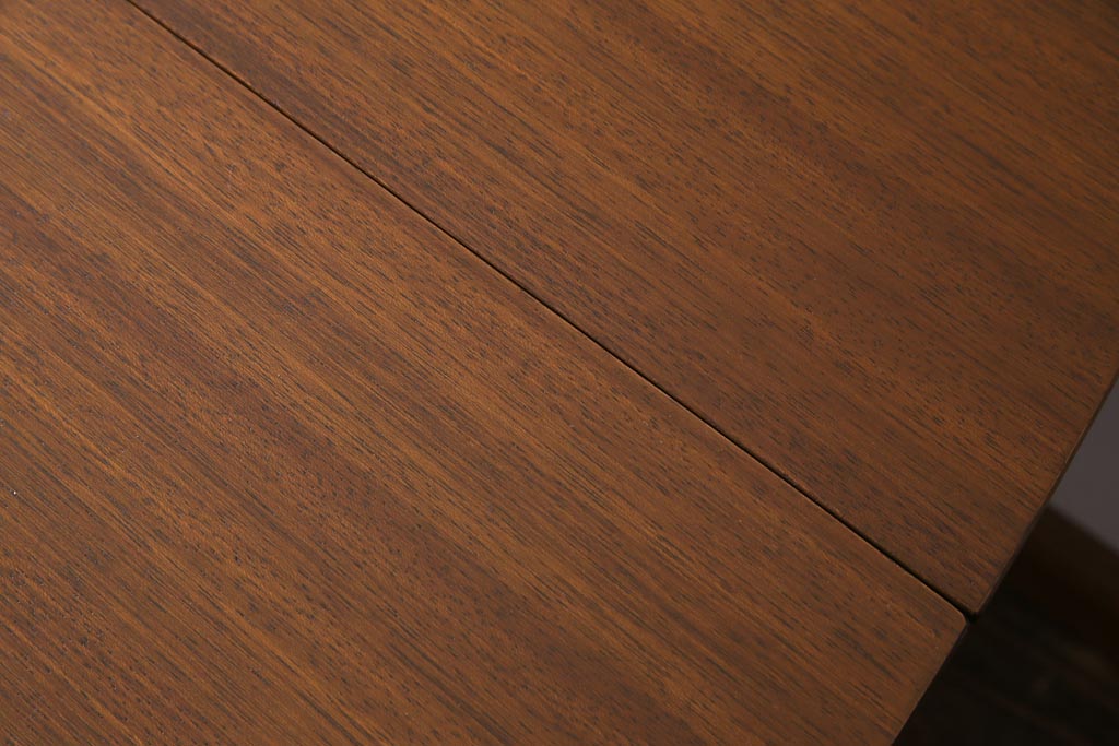 ヴィンテージ家具　G-PLAN(ジープラン)　北欧ビンテージ　BBシリーズ　スタイリッシュなデザインのバタフライテーブル(ダイニングテーブル)