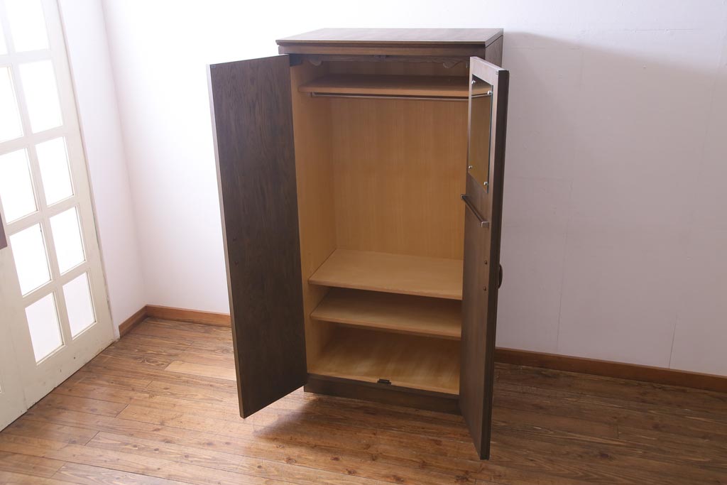 中古　永田良介商店　上品な佇まいのワードローブ(2)