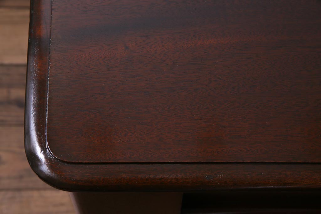 アンティーク家具　フランスアンティーク　マホガニー無垢材　キャスター付き　洗練された高級感が漂う6人掛けダイニングテーブル