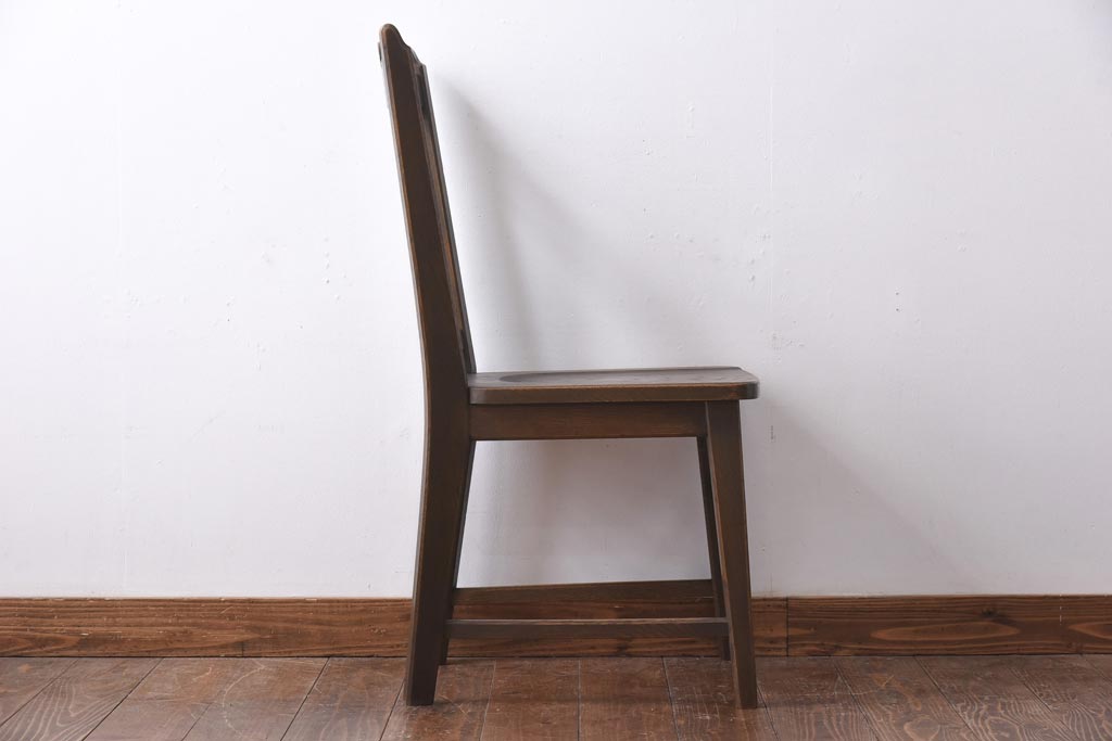 中古　神戸家具　永田良介商店　素朴なアンティークスタイルを楽しめるスカシ型食堂椅子(チェア、イス)(1)