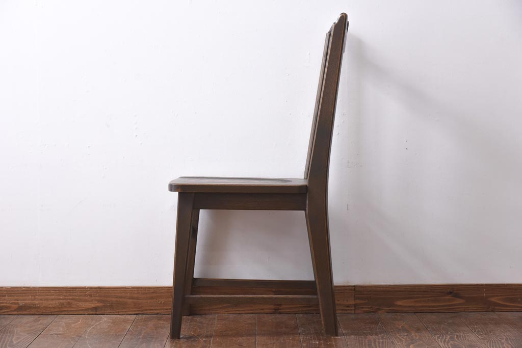 中古　神戸家具　永田良介商店　素朴なアンティークスタイルを楽しめるスカシ型食堂椅子(チェア、イス)(1)