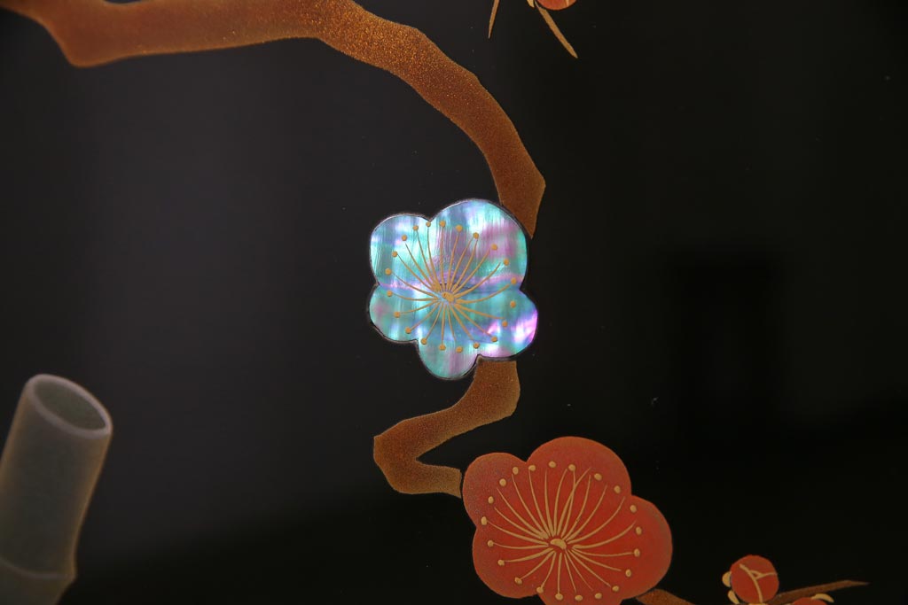 中古　輪島塗　在銘「信夫」作　蒔絵・螺鈿　繊細な図柄が風情あふれる衝立(パーテーション)(定価約150万円)