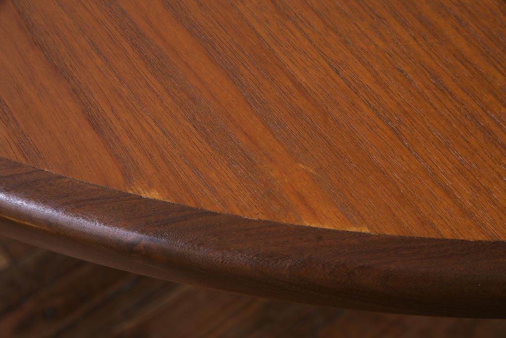 ヴィンテージ家具　北欧ビンテージ　G-PLAN(ジープラン)　チーク材　柔らかな木の風合いが魅力的なエクステンションテーブル(ダイニングテーブル)