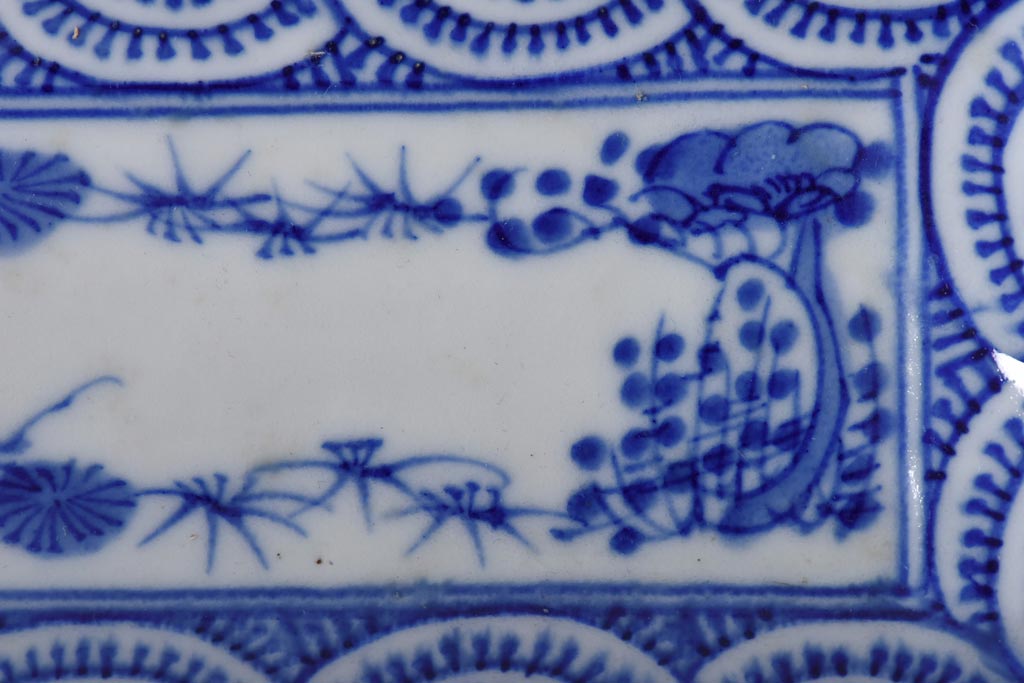 古民具・骨董　染付　蛸唐草紋　はっきりとした藍が美しい角皿2枚セット(長皿)(1)