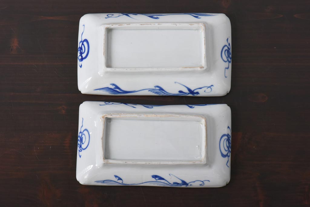 古民具・骨董　染付　蛸唐草紋　はっきりとした藍が美しい角皿2枚セット(長皿)(2)