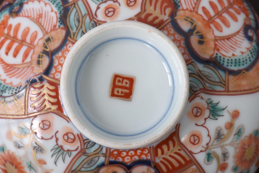 和製アンティーク　豊かな彩りを感じる色絵の蓋付き茶碗2客セット(和食器)