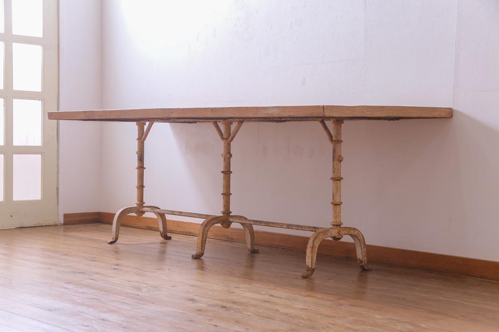 アンティーク家具　フランスアンティーク　天板古材風　シャビーな雰囲気がおしゃれなチーク材製の作業台(テーブル)