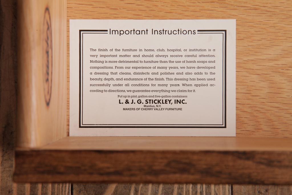 中古　アメリカ　Stickley(スティックレー、スティックレイ)社　ミッションスタイル　オーク材のぬくもりあふれるサイドチェスト(引き出し)(定価約34万円)