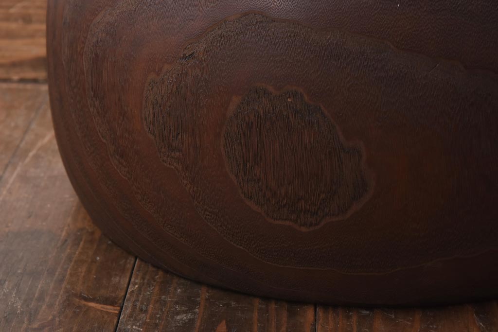 アンティーク雑貨　和製アンティーク　味のある木目を楽しめる刳り貫き火鉢(木製火鉢)(2)