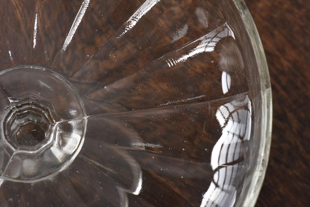 アンティーク雑貨　イギリス製　レトロスタイルにも合うビンテージのガラスコンポート(プレスガラス)