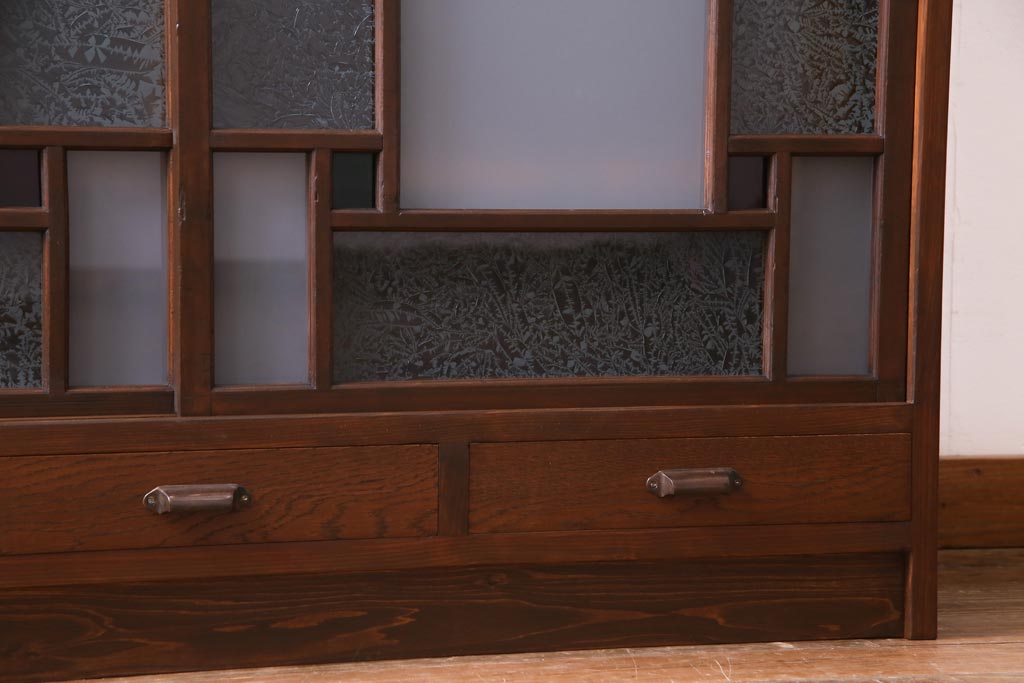 ラフジュ工房オリジナル　大正期　古建具リメイク　当時もの色ガラスがアクセントの戸棚(収納棚、サイドボード)