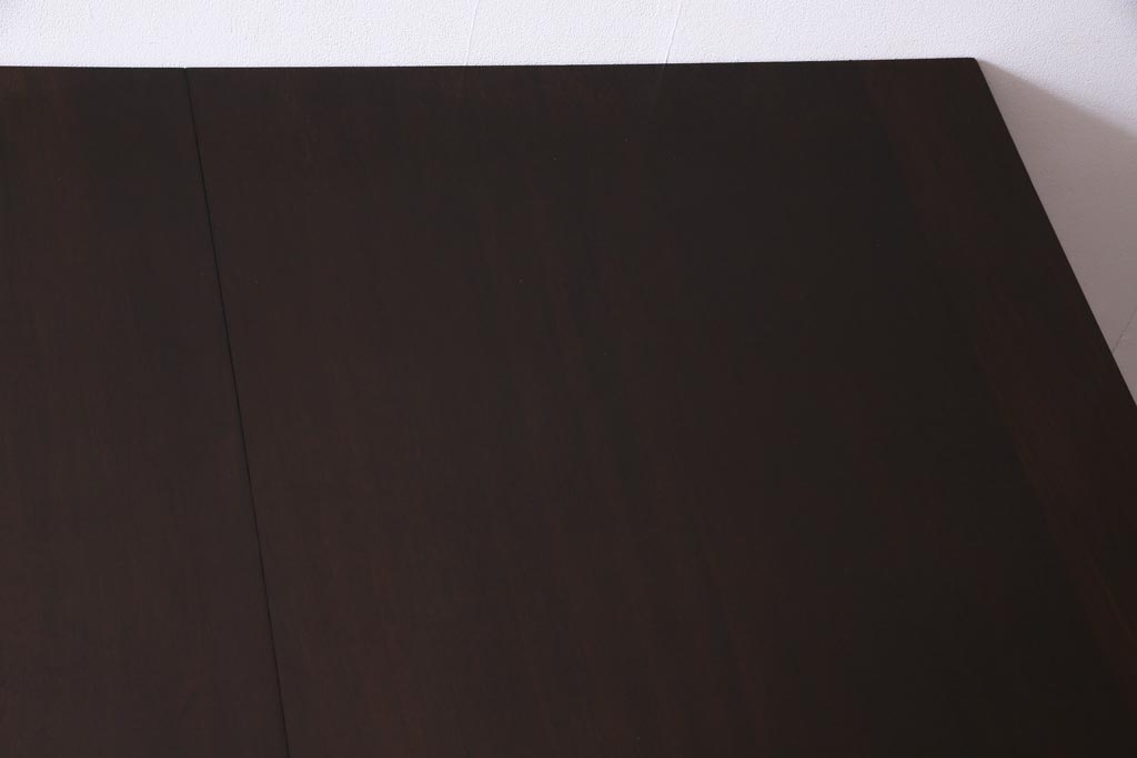 アンティーク家具　フランスアンティーク　マホガニー無垢材　直線的な装飾のエクステンションテーブル(ダイニングテーブル)