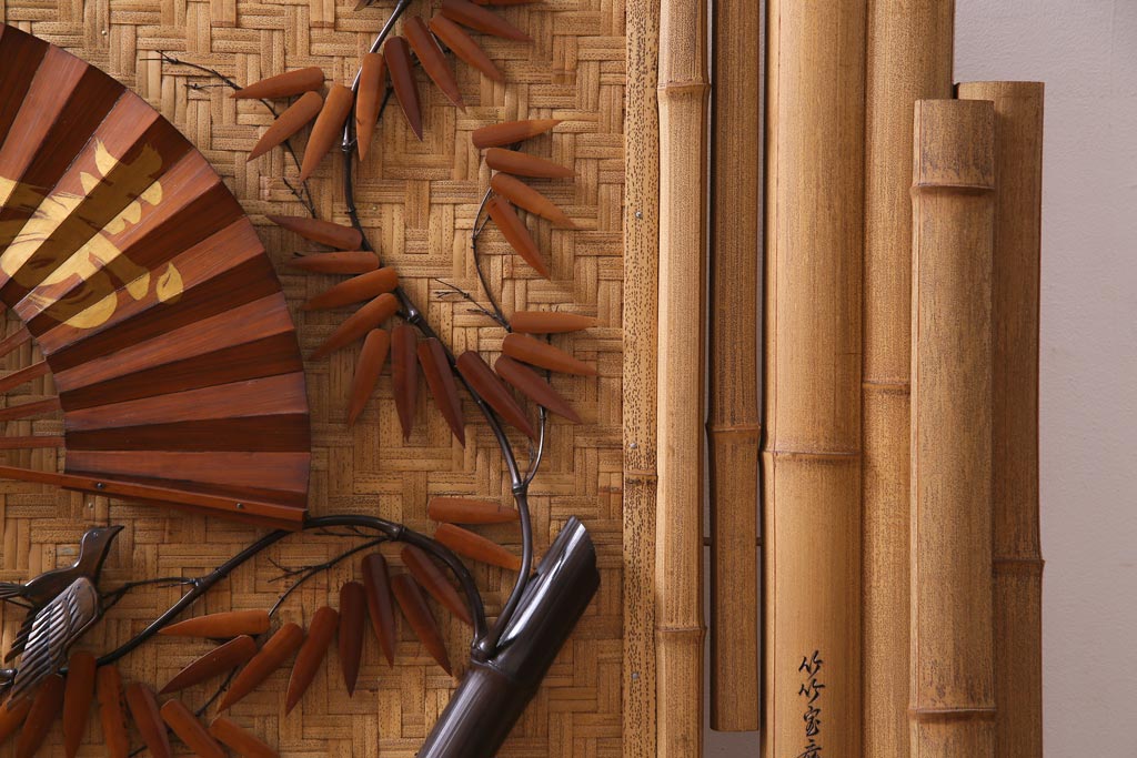 中古　竹細工　鶴・松彫刻　網代編み　立体的な意匠が存在感を放つ衝立(間仕切り、パーテーション)(定価約50万円)