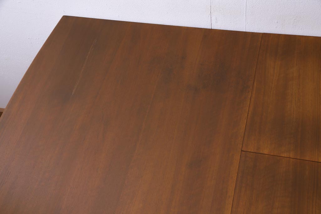 ヴィンテージ家具　イギリスビンテージ　チーク材　シンプルであたたかみのあるエクステンションテーブル(ダイニングテーブル)