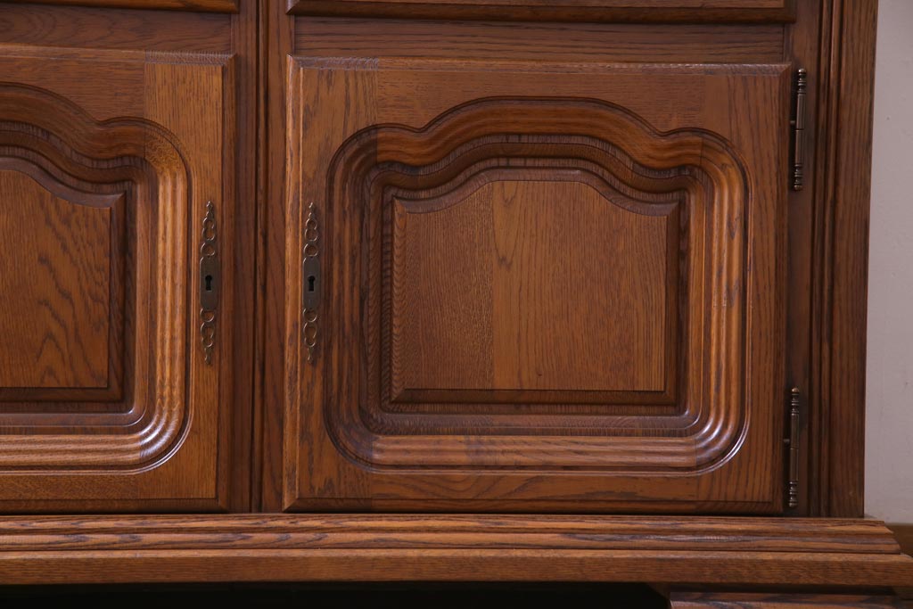 中古　輸入家具　MINTJENS社　クラシックなベルギー製の重ねキャビネット(飾り棚)(定価約48万円)