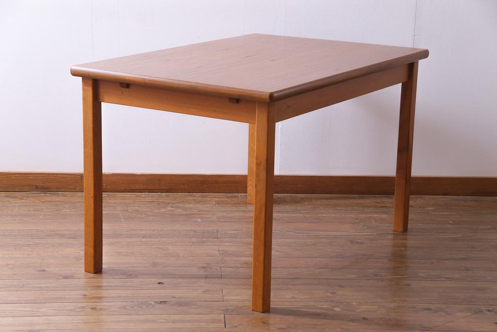 ヴィンテージ家具　北欧ビンテージ　デンマーク　ナチュラルな雰囲気のエクステンションテーブル(ドローリーフテーブル、ダイニングテーブル)