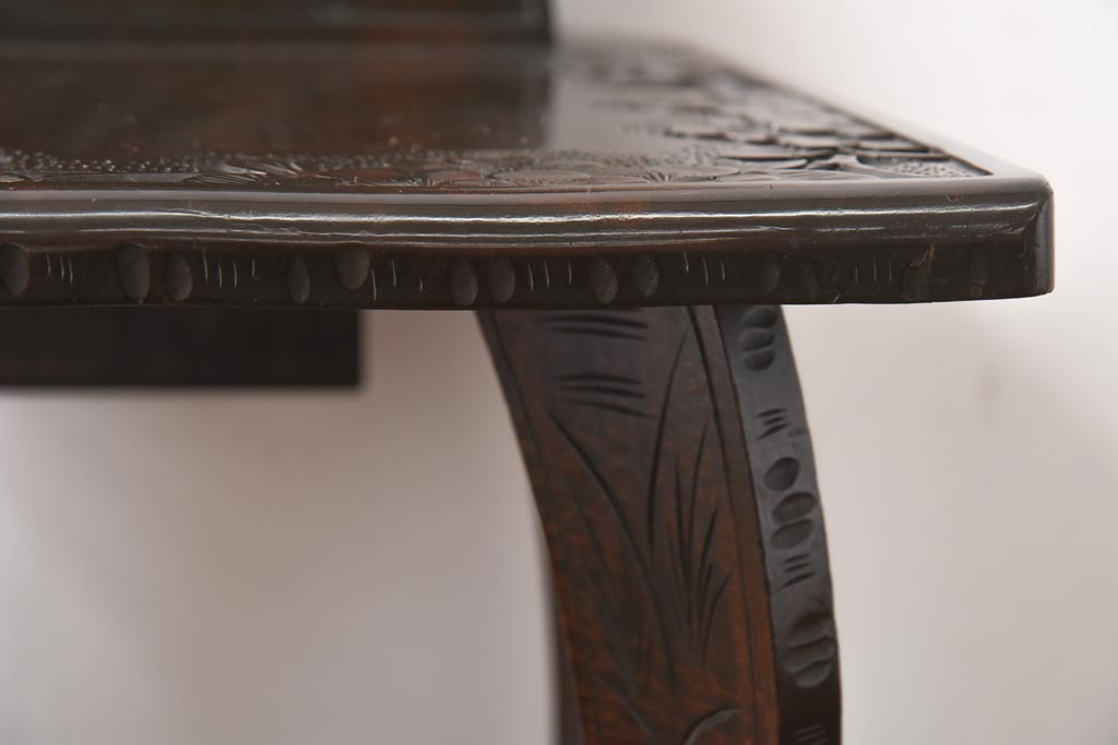 中古　伝統工芸　軽井沢彫り　繊細な美しさを放つダイニングチェア(椅子)