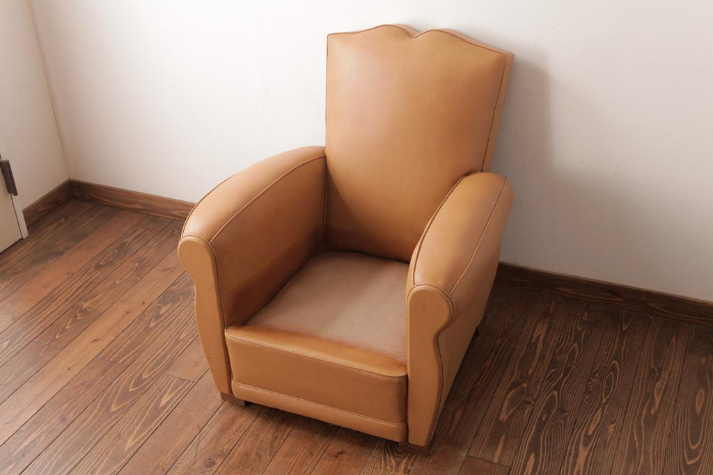 ヴィンテージ家具　フランスビンテージ　キャメル色がおしゃれなシングルソファ(1人掛けソファ)