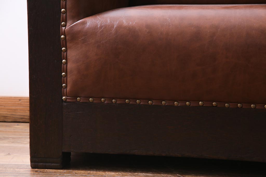 アンティーク家具　和製アンティーク　ナラ材　座面合皮　大正浪漫　重厚な佇まいと和洋折衷なデザインがお洒落なソファ