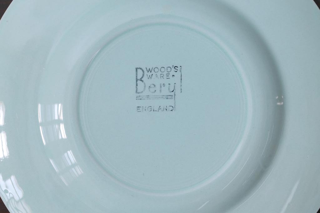イギリスビンテージ　Woods ware(ウッズウエア)　Beryl(ベロル)　レトロなトリオ2客セット(カップ&ソーサー、プレート)(2)