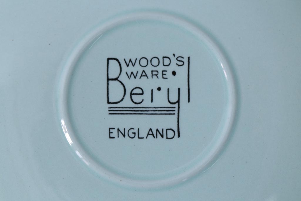 イギリスビンテージ　Woods ware(ウッズウエア)　Beryl(ベロル)　レトロなカップ&ソーサー2客セット(2)