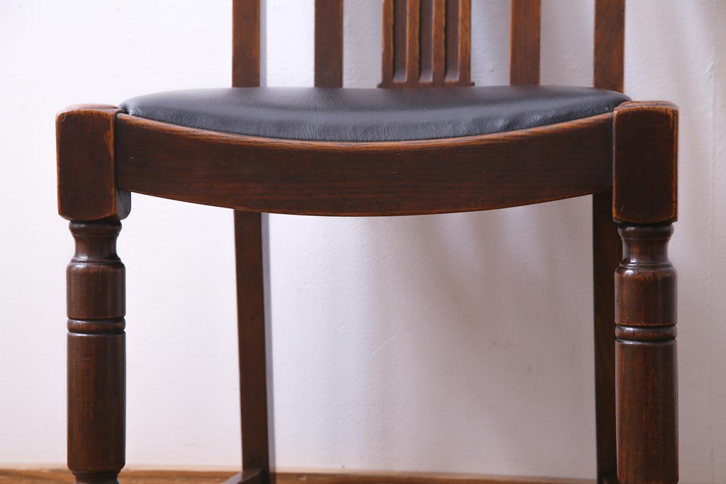 アンティーク家具　イギリスアンティーク　アールデコ様式　高級感のあるシンプルなダイニングチェア(椅子)(2)