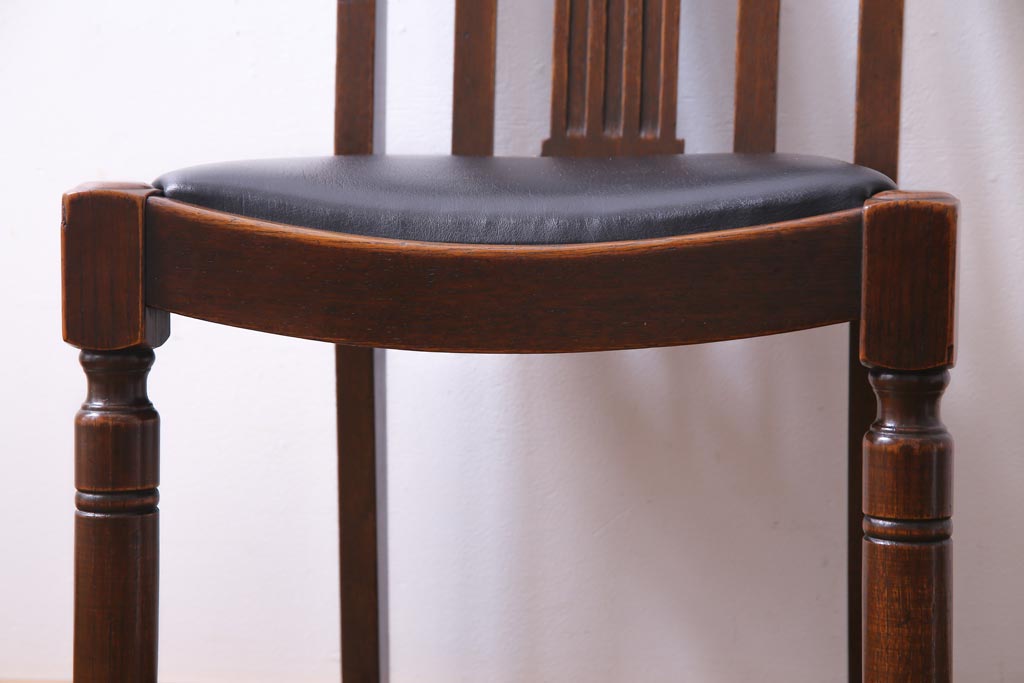 アンティーク家具　イギリスアンティーク　アールデコ様式　高級感のあるシンプルなダイニングチェア(椅子)